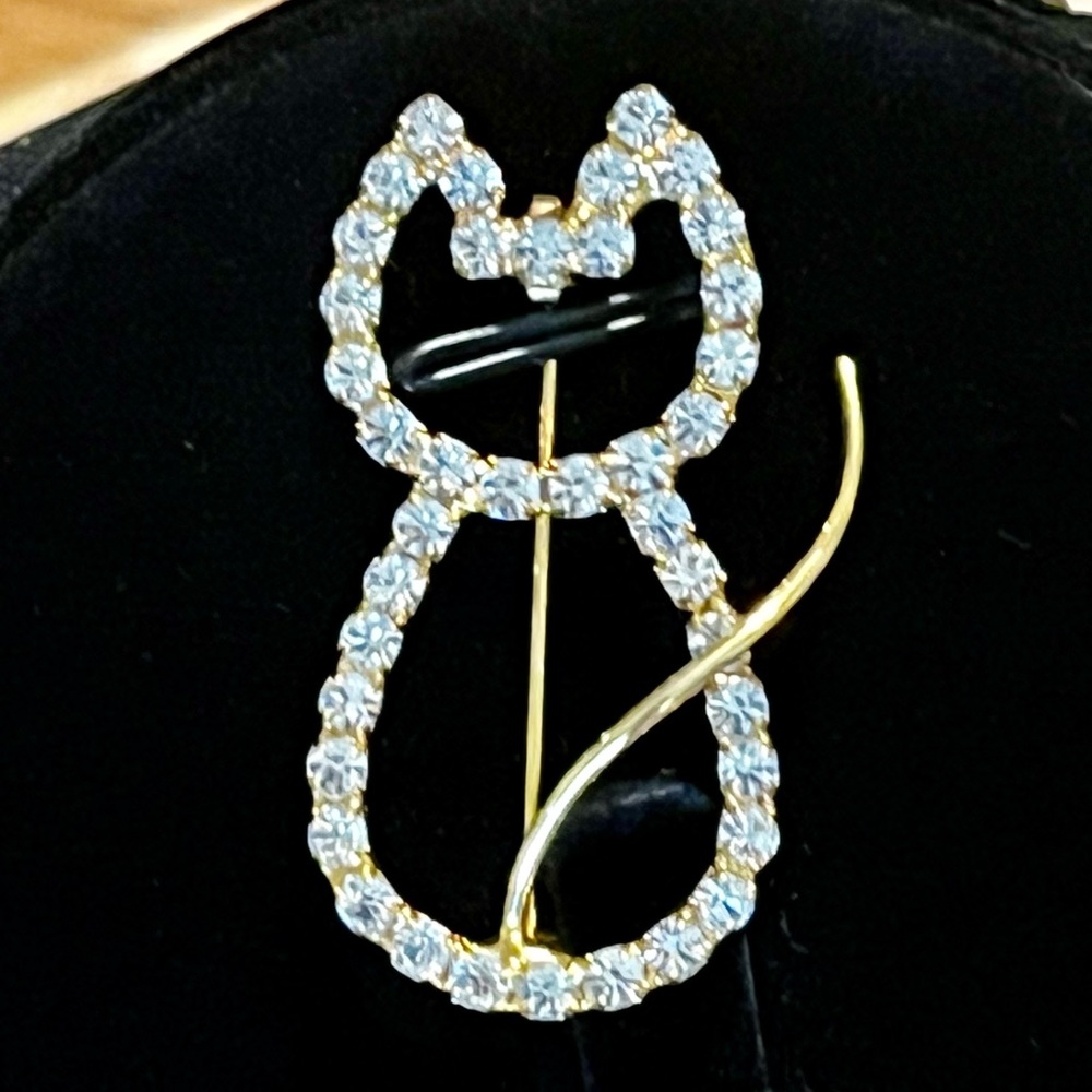 Vintage Rhinestone Cat Brooch Gold Tone Kitten Pin Crystal Minimalist